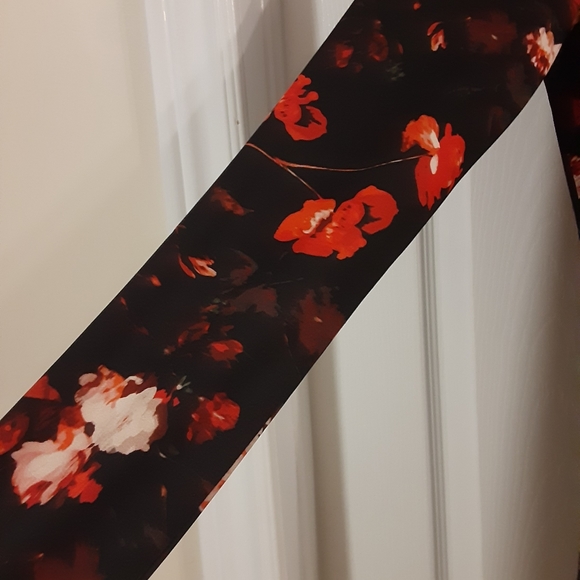 Aritzia Rose Bodycon XS dress 👗 - Picture 5 of 6